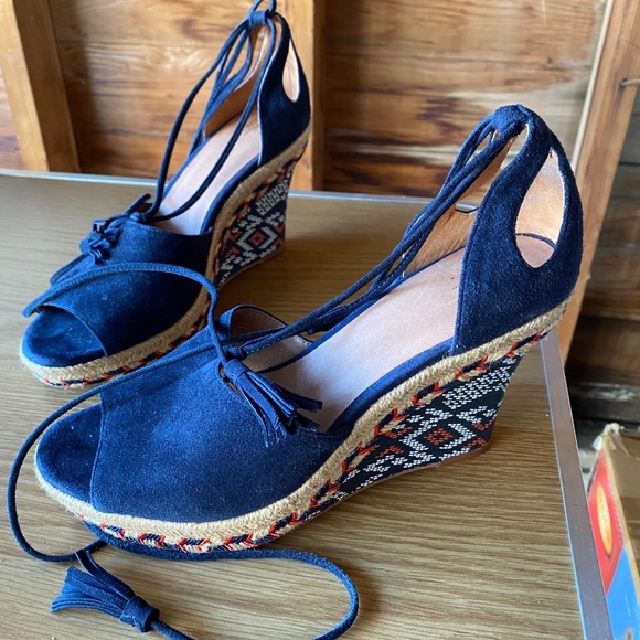 Wedges - Picture 1 of 2